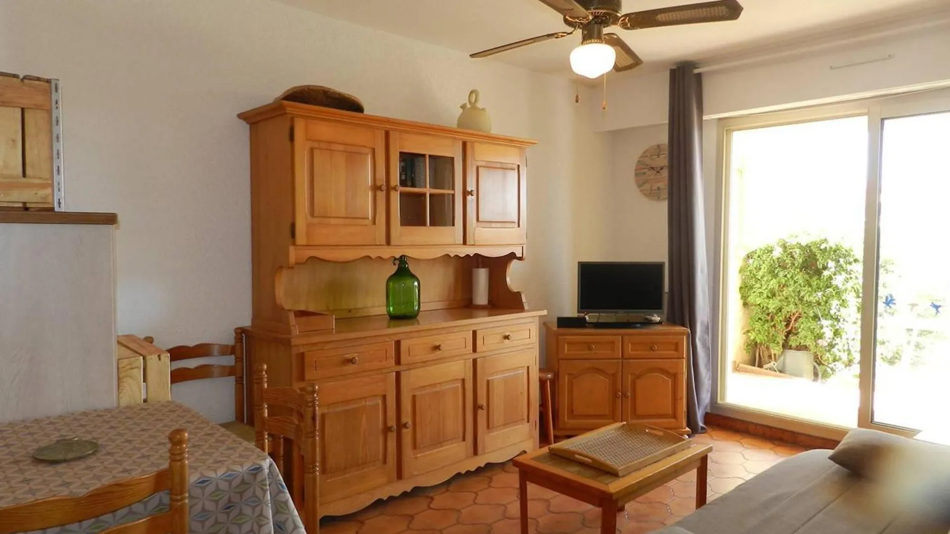 Appartement T2 Cosy Avec Jardin, Proche Plage Et Commerces - Bormes-Les-Mimosas - Fr-1-251-756 Apartment