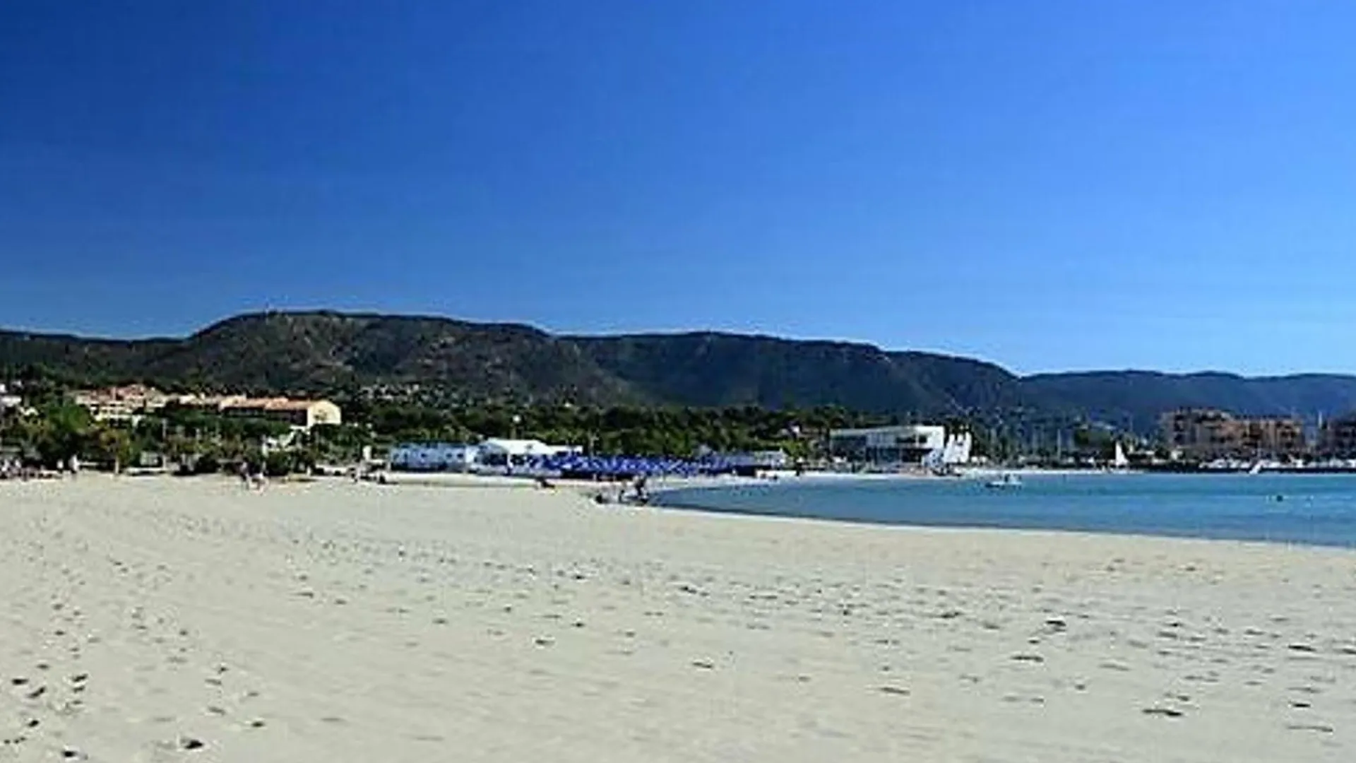 Apartment Appartement T2 Cosy Avec Jardin, Proche Plage Et Commerces - Bormes-Les-Mimosas - Fr-1-251-756
