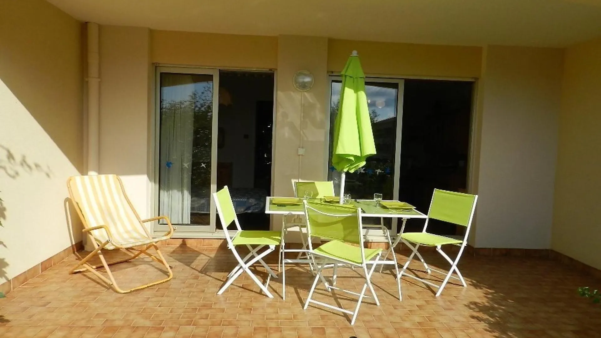 Апартаменты Appartement T2 Cosy Avec Jardin, Proche Plage Et Commerces - Bormes-Les-Mimosas - Fr-1-251-756
